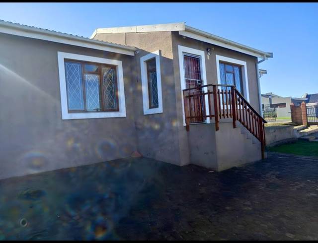 3 BEDROOM HOUSE FOR SALE IN MOSSEL BAY EXT 26